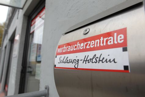 Briefkasten der Verbraucherzentrale Schleswig-Holstein in Flensburg