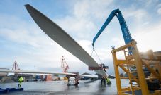 Verschiffung von Rotorblättern für einen Offshore-Windpark