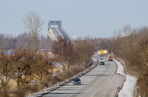 Brücke im Verlauf der B5 bei Brunsbüttel