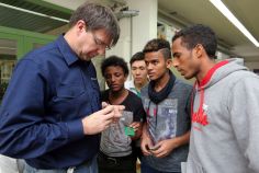 An der Handwerkskammer werden junge, minderjährige Flüchtlinge auf eine AUsbildung vorbereitet