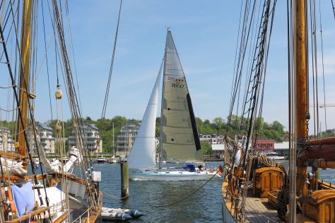 Ein Segelboot im Flensburger Hafen